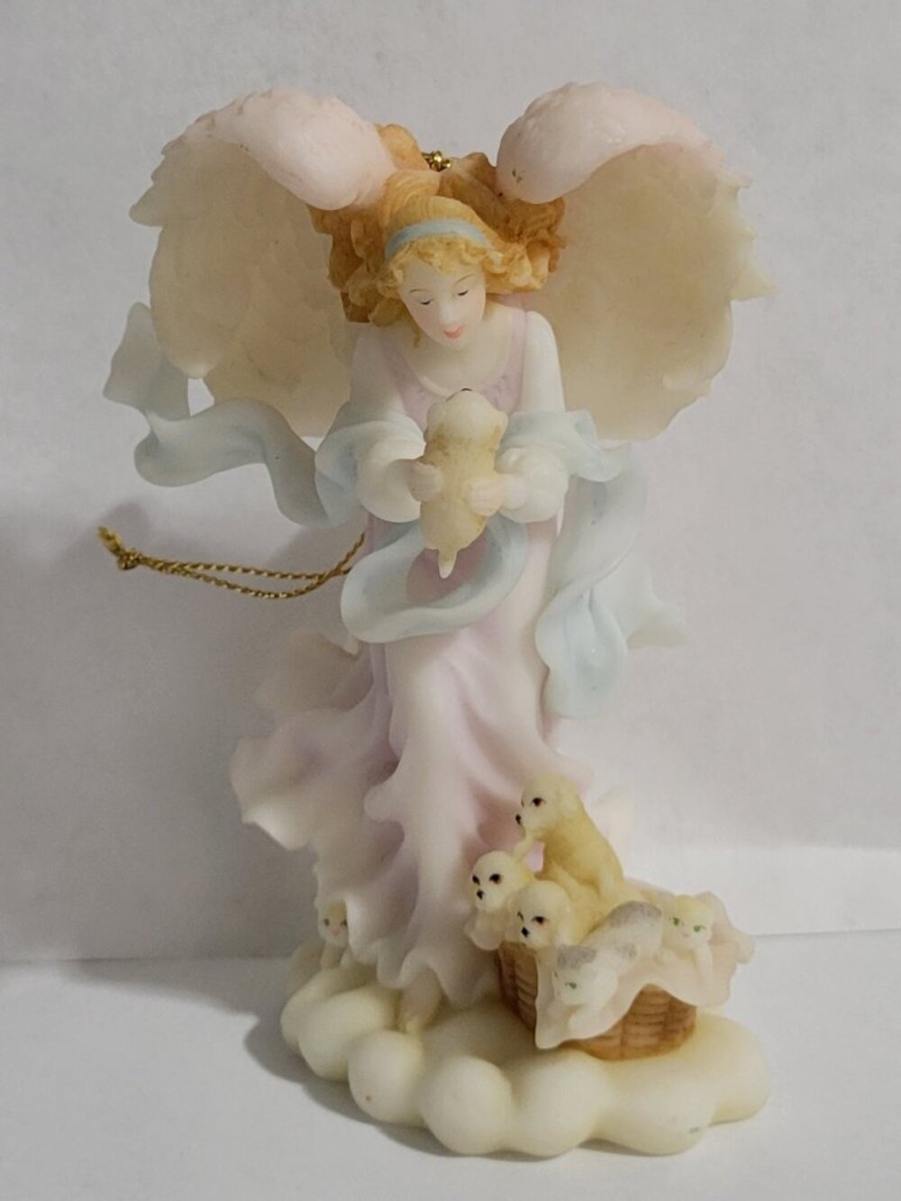 Seraphim Classics Cassidy Angel 2000 Club Exclusive Roman Inc Puppies Kittens